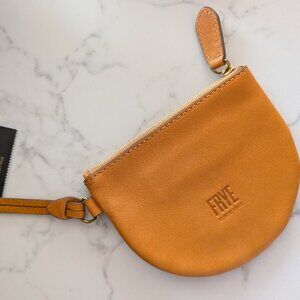 NWT Frye Zip Leash Pocket in Mustard